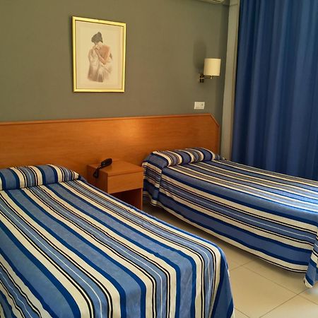 Hotel Bon Repos Calella Room photo