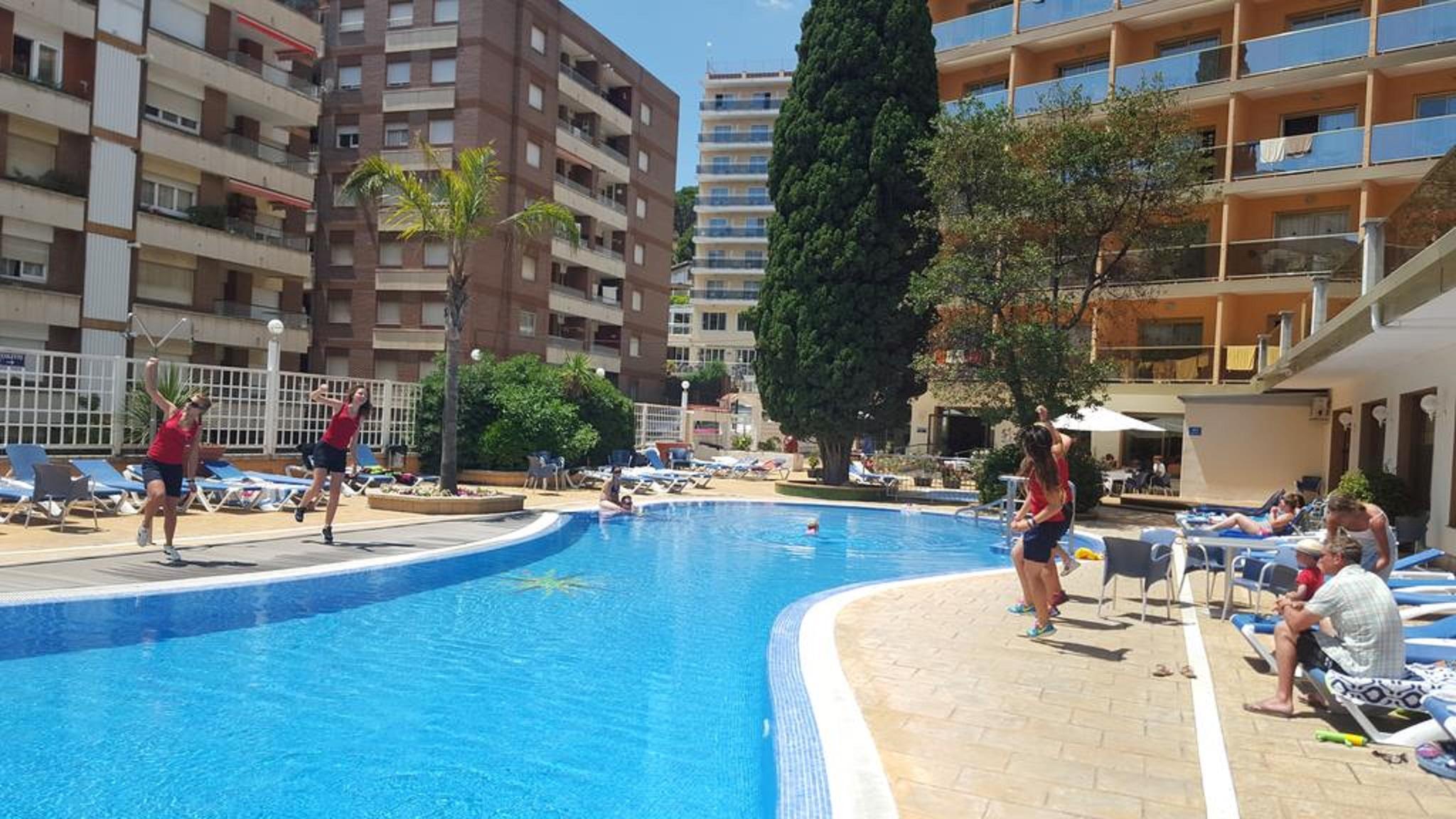 Hotel Bon Repos Calella Exterior photo