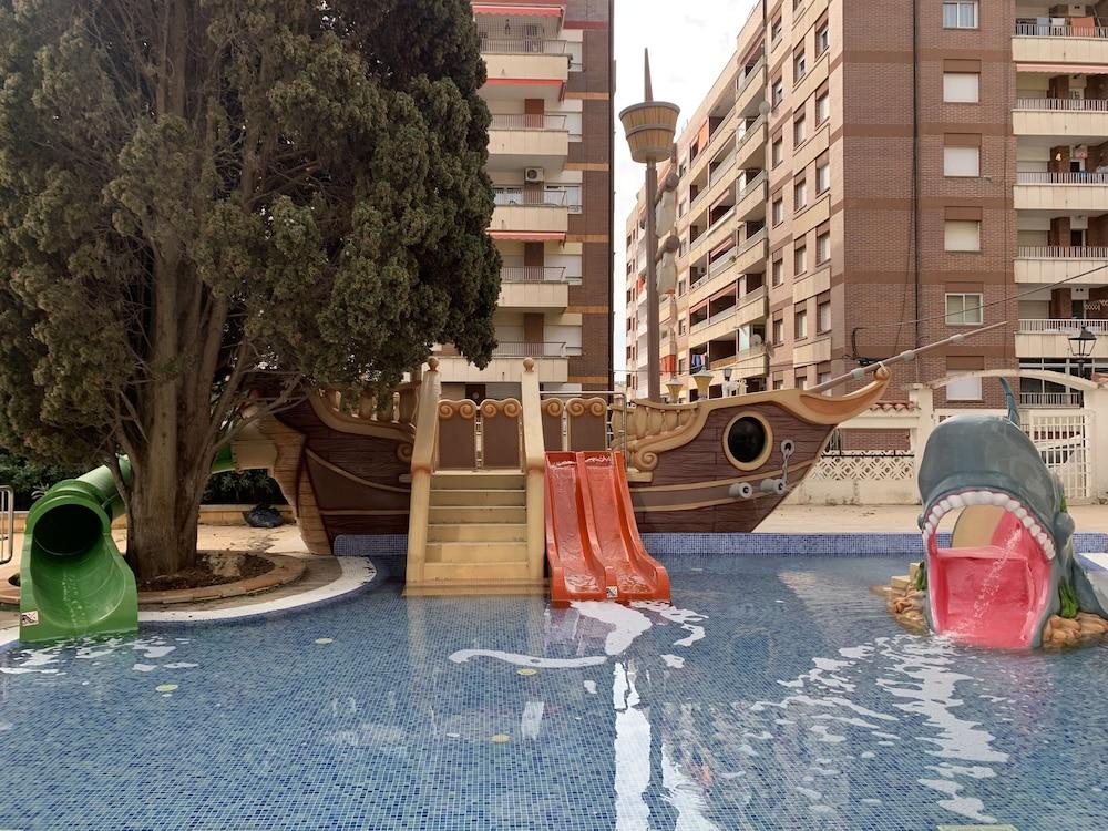 Hotel Bon Repos Calella Exterior photo